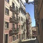 Daire Baixa Charming Apt. | Cascao 18